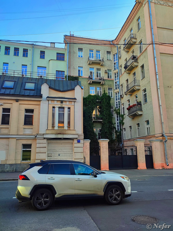 Короткая прогулка по Москве, улицы в районе Маяковской здание, квартиры, построено, улица, общества, доходный, начале, Чаянова, привлекла, стороны, внимание, Вкусвилл, которая, жилой, Домохозяин, входом, построен, конце, публикации, располагается