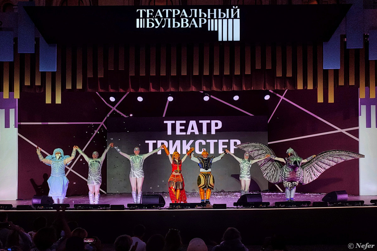 Театральный бульвар: одно страннее другого спектакль, господина, просто, куклы, Странствующие, уличный, театр, компьютерных, восторге, зрителей, который, спектакля, Актеры, люблю, ощущения, впечатление, амфитеатре, Youtube, бульвар, Театральный