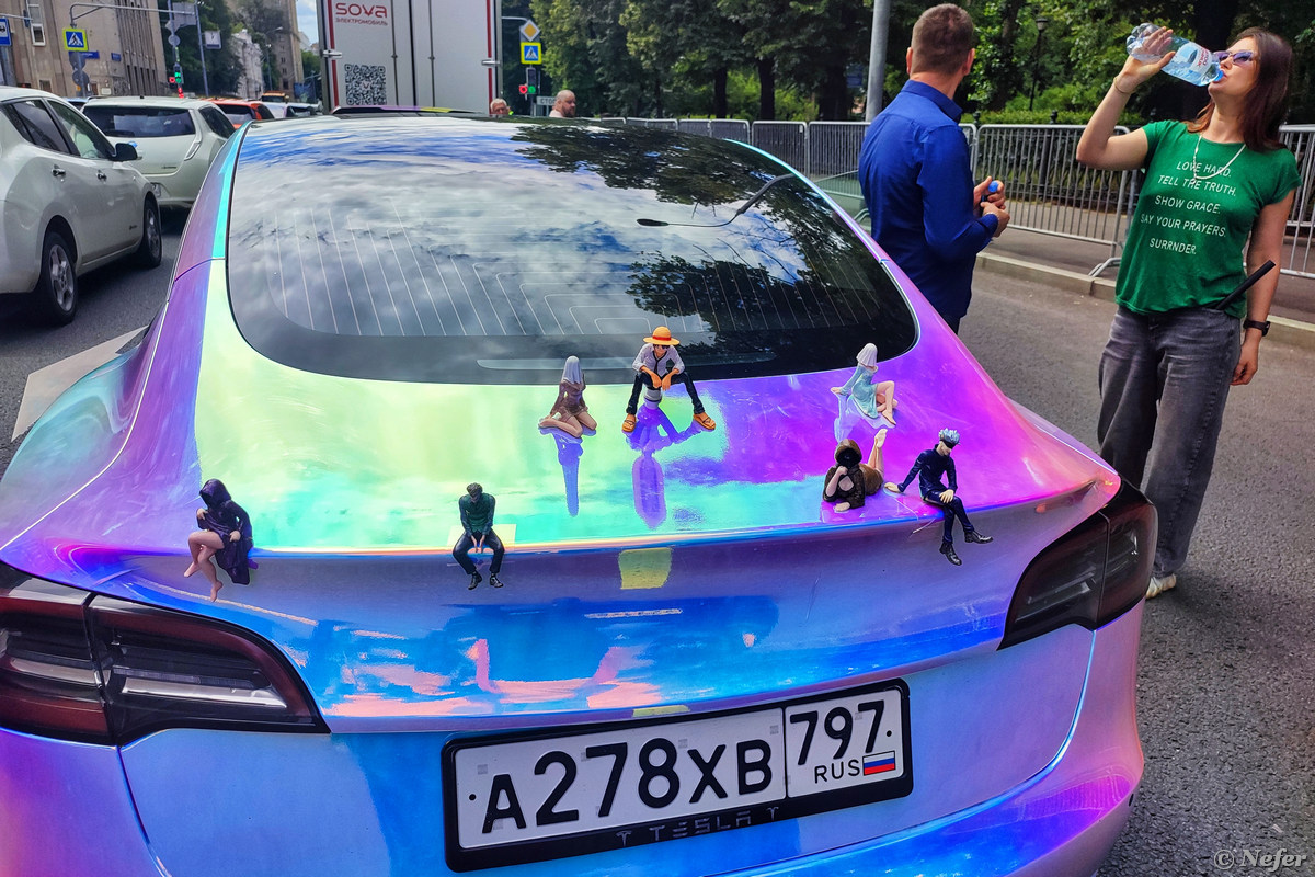 Второй электрофестиваль в Москве: представьте, я проехала по Садовому кольцу на Тесле Кибертрак электромобиль, Кибертрак, электромобилей, можно, Причем, говорит, пиццу, только, почти, такая, водитель, подумал, рядом, электромобиля, прозрачная, Тесла, очень, двери, чтобы, китайский