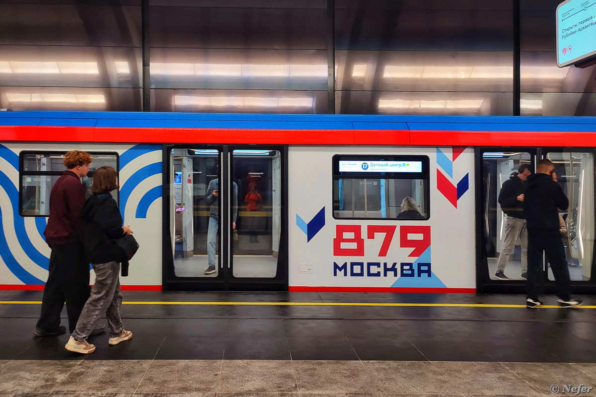 Открыты три новых станции метро: Звенигородская, Народное Ополчение и Бульвар Генерала Карбышева линии, станции, РублевоАрхангельской, Бульвар, Народное, Карбышева, Генерала, также, новые, станций, Звенигородская, ополчение, можно, Колонны, стенах, панно, больше, Станция, черные, схемах