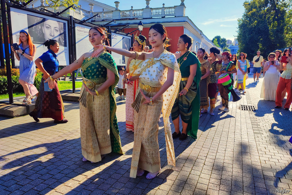 Тайский фестиваль в саду Эрмитаж 🇹🇭 не скажу, что прям огнище, но колоритненько